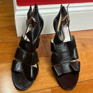 Michael Kors patent leather open toe zip back black heels sz 10